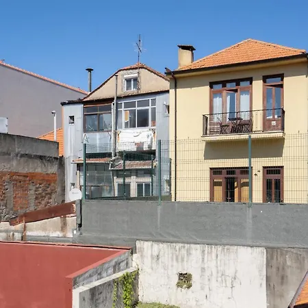 Enchanting Unique Flat - Ace Location Apartment *