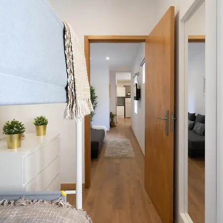 Enchanting Unique Flat - Ace Location * Porto